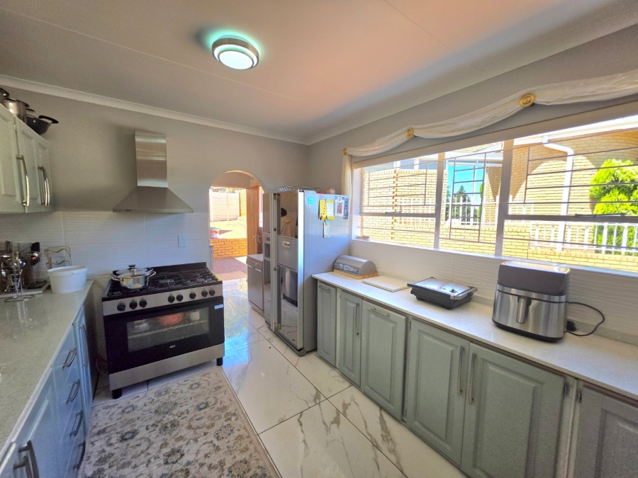 4 Bedroom Property for Sale in Panorama Free State